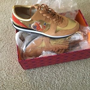 Tory Burch size 10.5